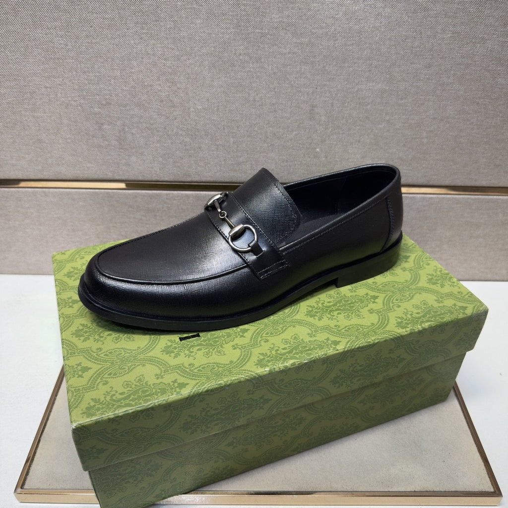 Gucci Men's Black Metal-Detail Loafers - Leather Lining