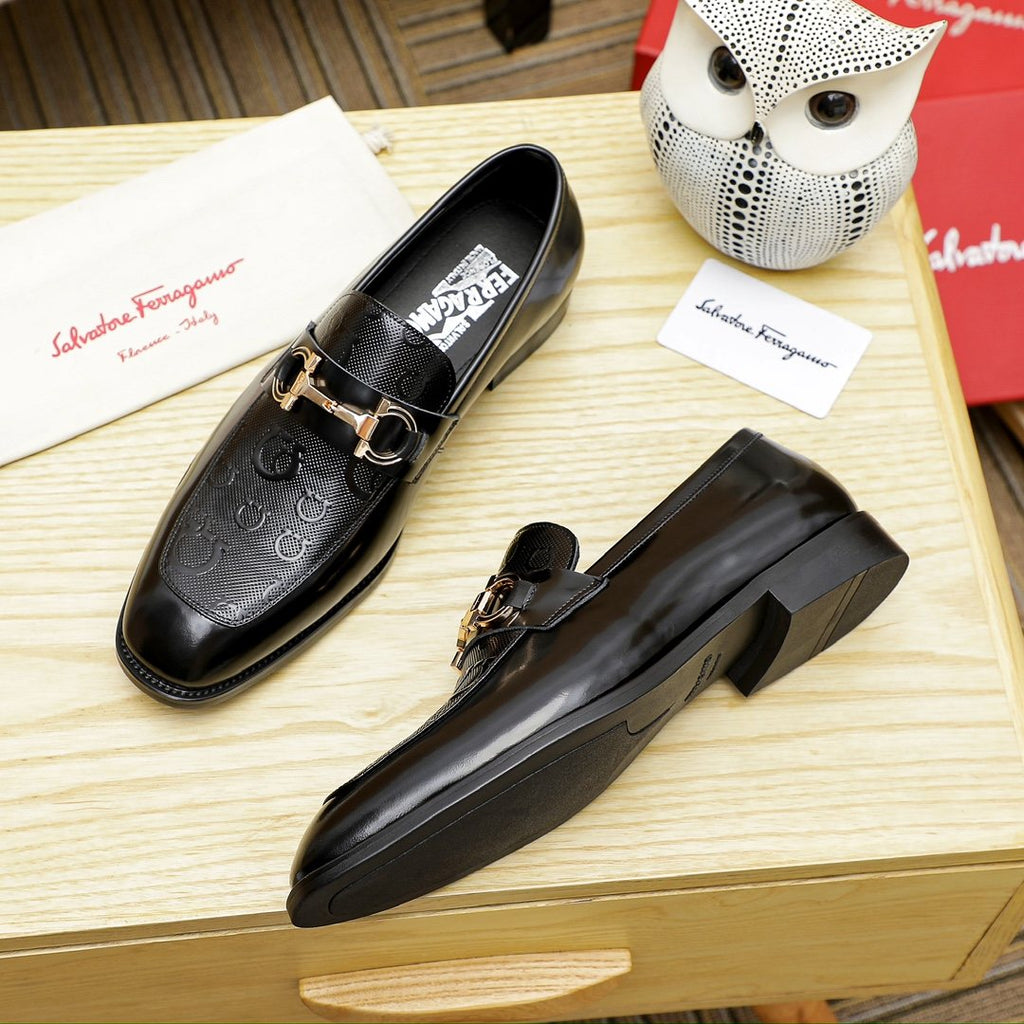 Ferragamo Black Bit Loafers - Gold-Tone Hardware